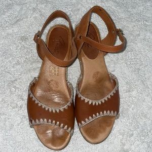 Leather sandals made in Spain